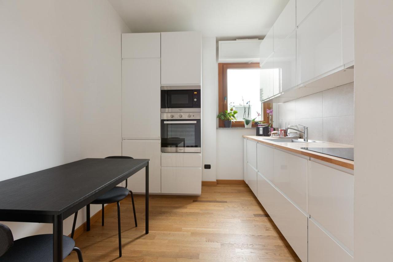 Milan Comfy Apartment X3 - With Balcony Exterior foto